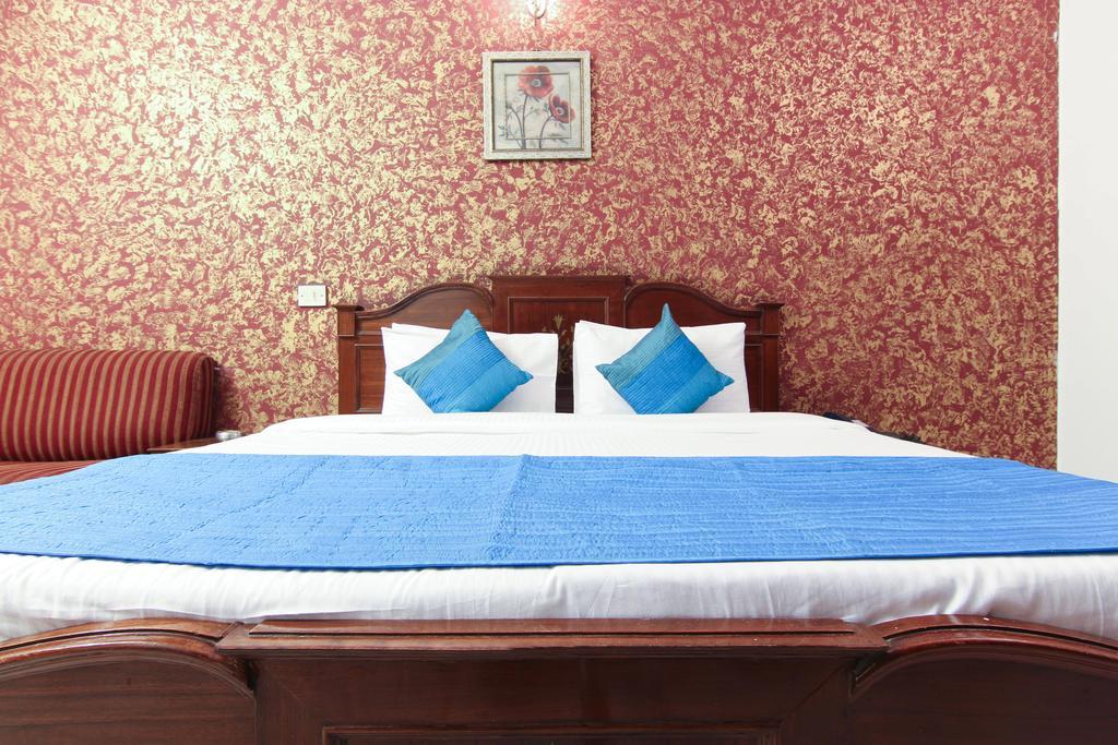Hotel Rahul Palace Ню Делхи Стая снимка